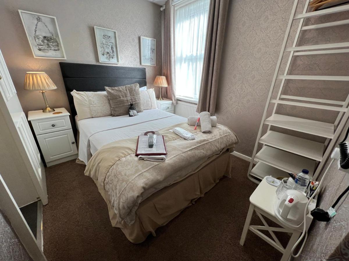 Raffles Hotel Blackpool Eksteriør billede